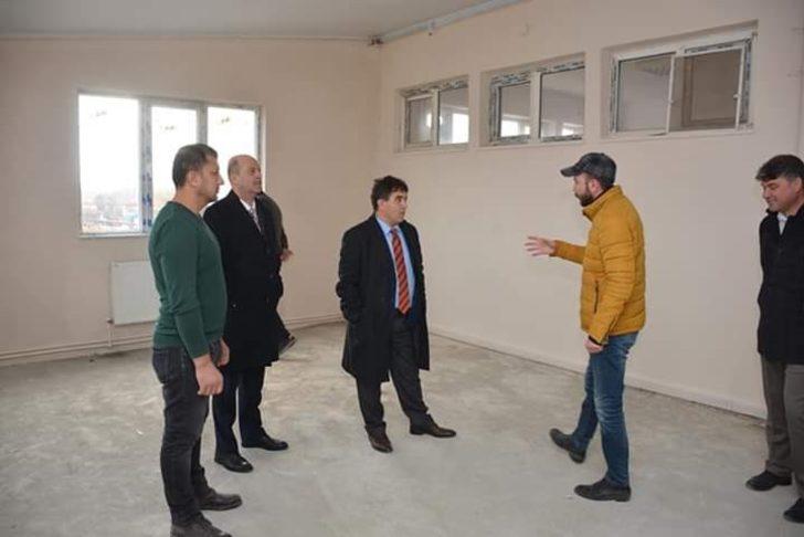 Kaymakam Kaya ve Başkan Bozkurt tekstil atölyesinde devam eden çalışmaları inceledi G3