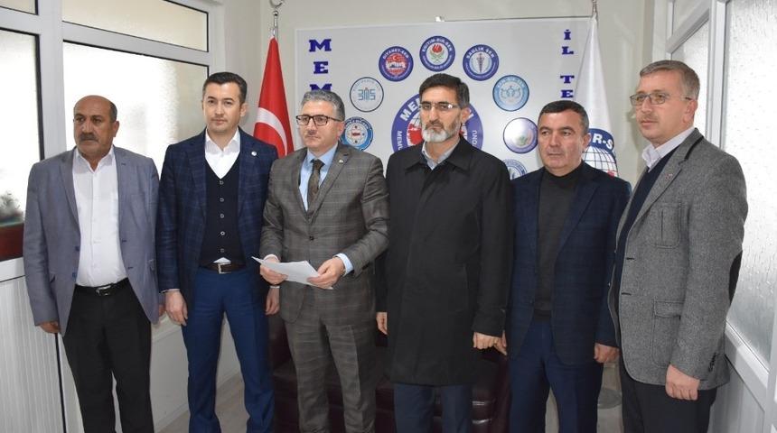 Akdoğan: &ldquo;Kahrolsun k&uuml;resel emperyalizm, yaşasın zulme karşı direnişimiz&rdquo;