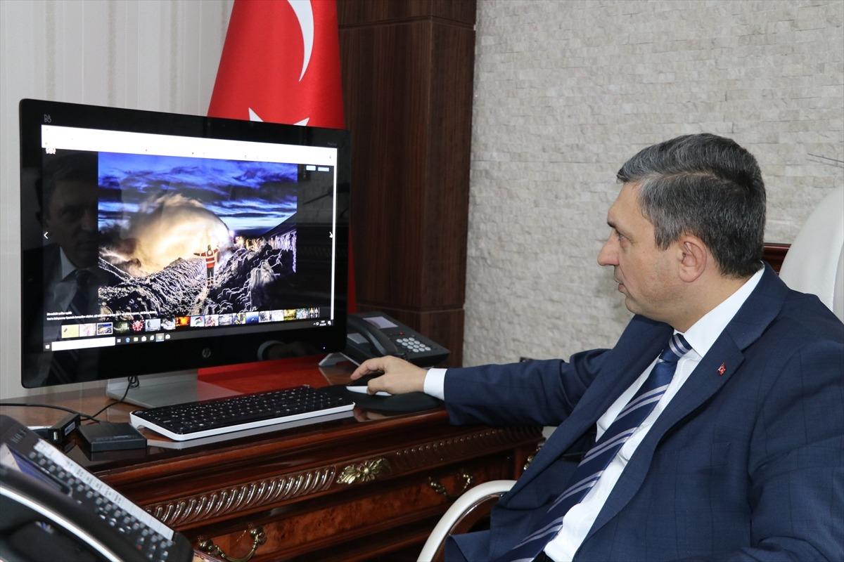 Batman Valisi Hulusi Şahin AA'nın "Yılın Fotoğrafları" oylamasına katıldı