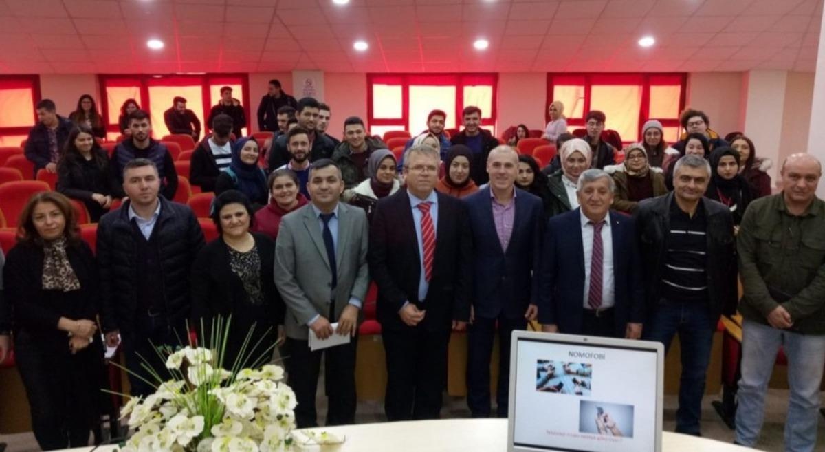 Tavşanlı MYO&rsquo;da &lsquo;Dijital İşletmelerde Y&ouml;netim&rsquo; konulu konferans