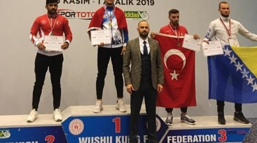 Wushu Kung Fu Şampiyonası&rsquo;ndan Bartın &Uuml;niversitesine altın madalya