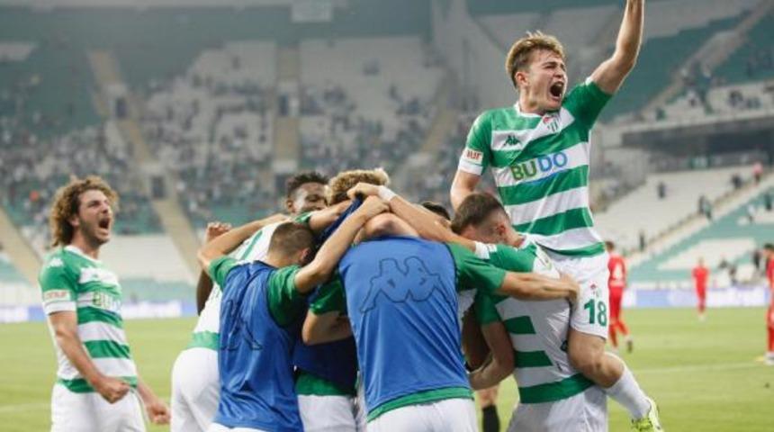 Bursaspor'un 17 yaşındaki yıldızı Ali Akman, 130. golünü attı