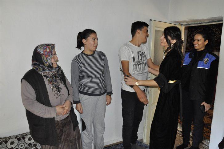 Çukurca polisi evlere konuk oluyor G3