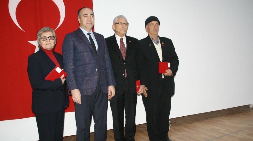 Devrekli Kıbrıs Gazileri madalya t&ouml;reninde bir araya geldiler