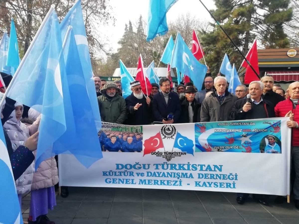 Doğu T&uuml;rkistan Meclisi Başkanı Seyit T&uuml;mt&uuml;rk: &rdquo;Doğu T&uuml;rkistan&rsquo;da eziyet g&ouml;renlerin D&uuml;nya İnsan Hakları G&uuml;n&uuml;&rsquo;nden haberleri bile yok&rdquo;