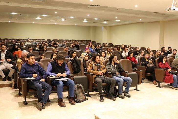 Felsefe ve Çeviri Söyleşisi SAÜ’de gerçekleştirildi G3