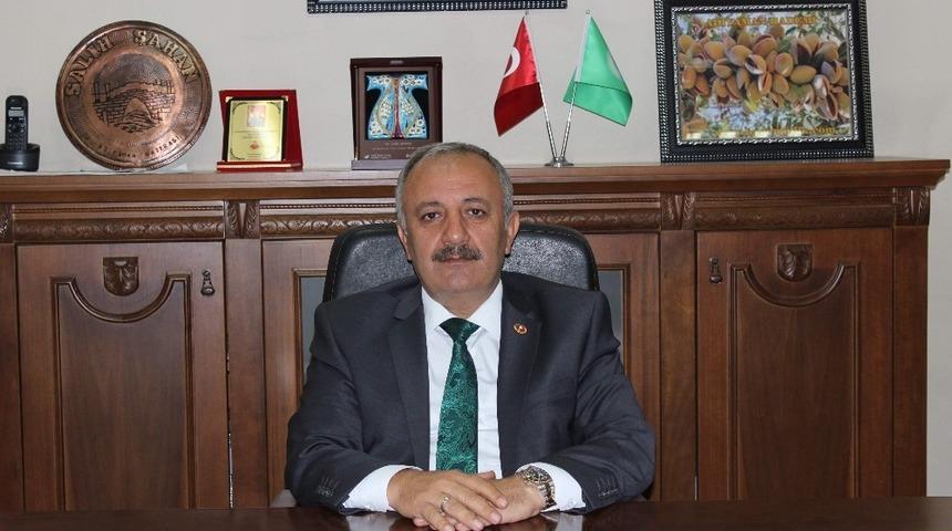 Yağışlar &ccedil;ift&ccedil;inin y&uuml;z&uuml;n&uuml; g&uuml;ld&uuml;rd&uuml;