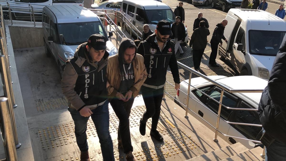 Zonguldak'ta lavaşa uyuşturucu saklayan ş&uuml;pheli yakalandı