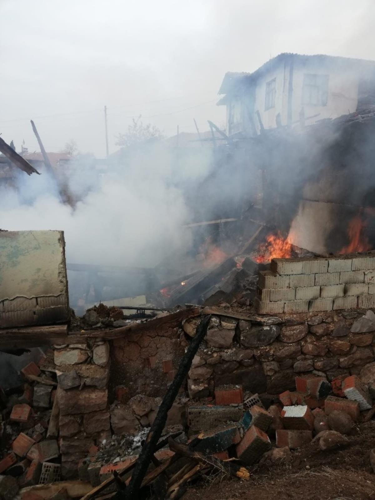 İskilip&rsquo;te yangın