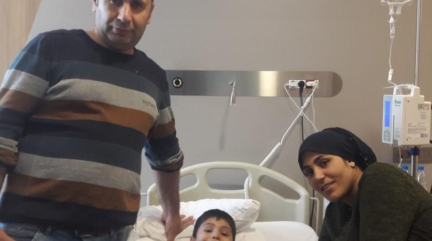 Aydın'da tedavisi i&ccedil;in 100 bin lira toplanan k&uuml;&ccedil;&uuml;k Baki Can ameliyat oldu