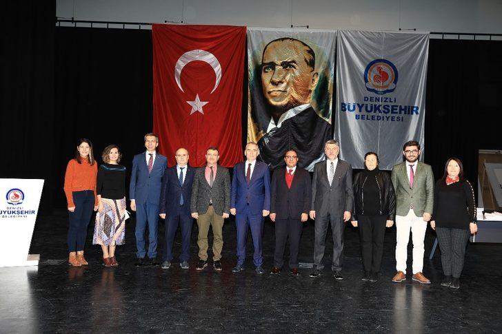 Büyükşehir E-KPSS’ye hazırlanan kursiyerlere ücretsiz kitap dağıttı G2