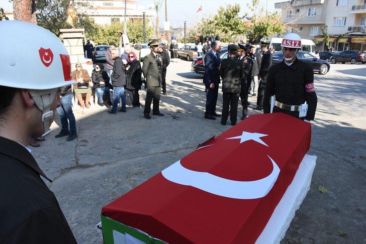 Kore gazisi Niyazi Yapıcı son yolculuğuna uğurlandı G1