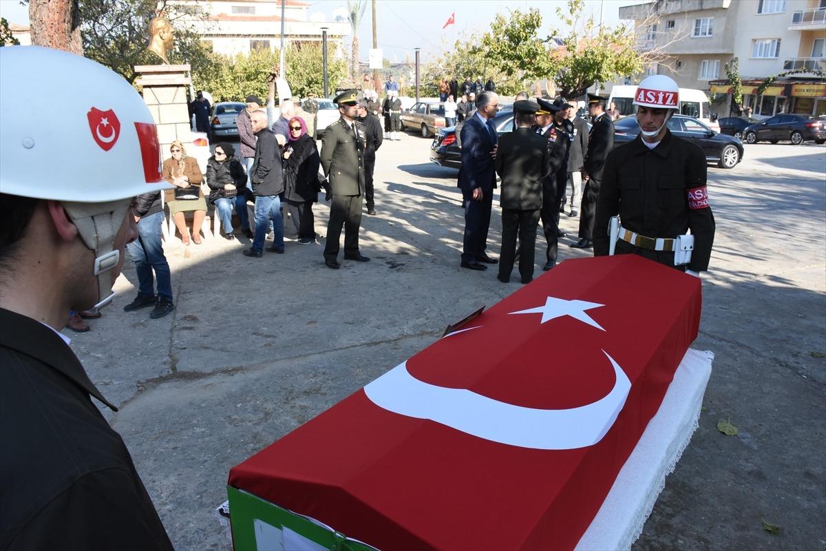 Kore gazisi Niyazi Yapıcı son yolculuğuna uğurlandı