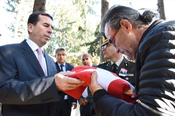 Kore gazisi Niyazi Yapıcı son yolculuğuna uğurlandı G5