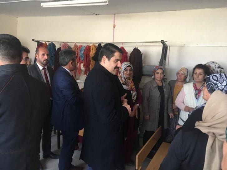 Halı ve kilim  dokuma  kursu açıldı G1