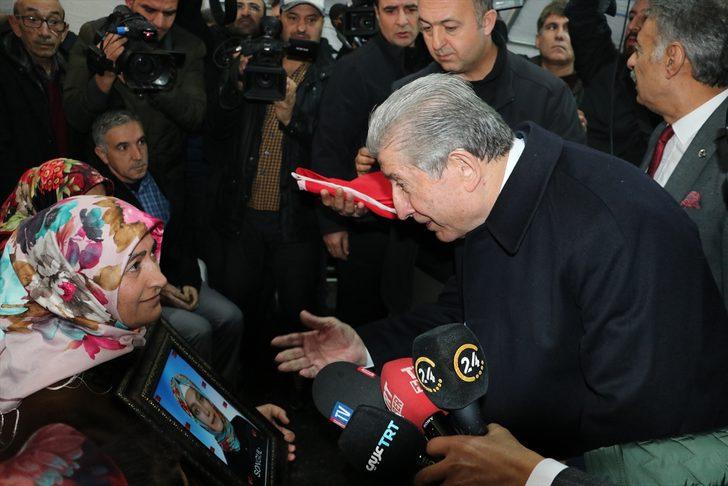 Kamu Görevlileri Etik Kurulu Başkanı Köksal Toptan "Diyarbakır anneleri"ni ziyaret etti G5