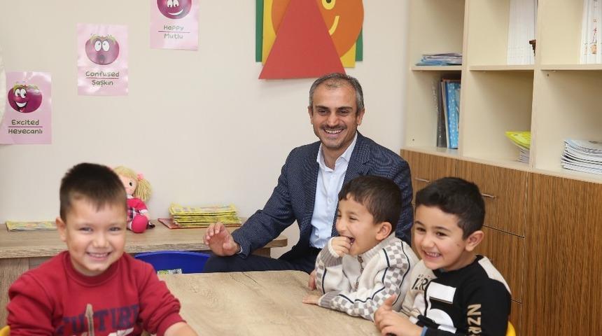 &Ccedil;ayırova Belediye Başkanı &Ccedil;ift&ccedil;i: &ldquo; &Ccedil;ocuklarımızı geleceğe hazırlıyoruz&rdquo;