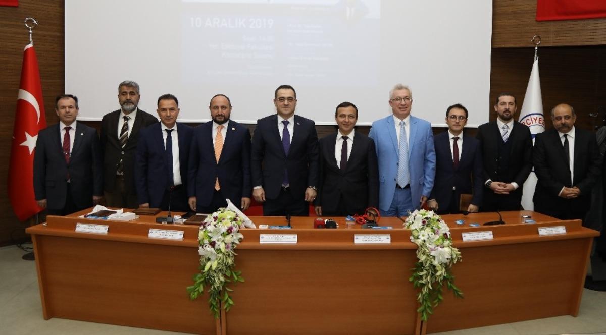 ER&Uuml;&rsquo;de &ldquo;Yeniden Asya&rdquo; Konulu Panel D&uuml;zenlendi