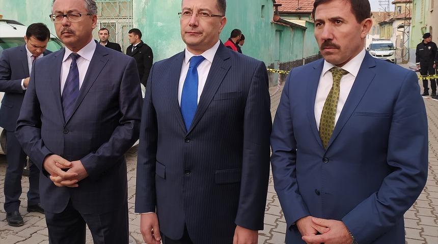 "Konya'da kerpi&ccedil; evin &ccedil;&ouml;kt&uuml;ğ&uuml; b&ouml;lgede yıkılması gereken 12 binanın tespitini yaptık"