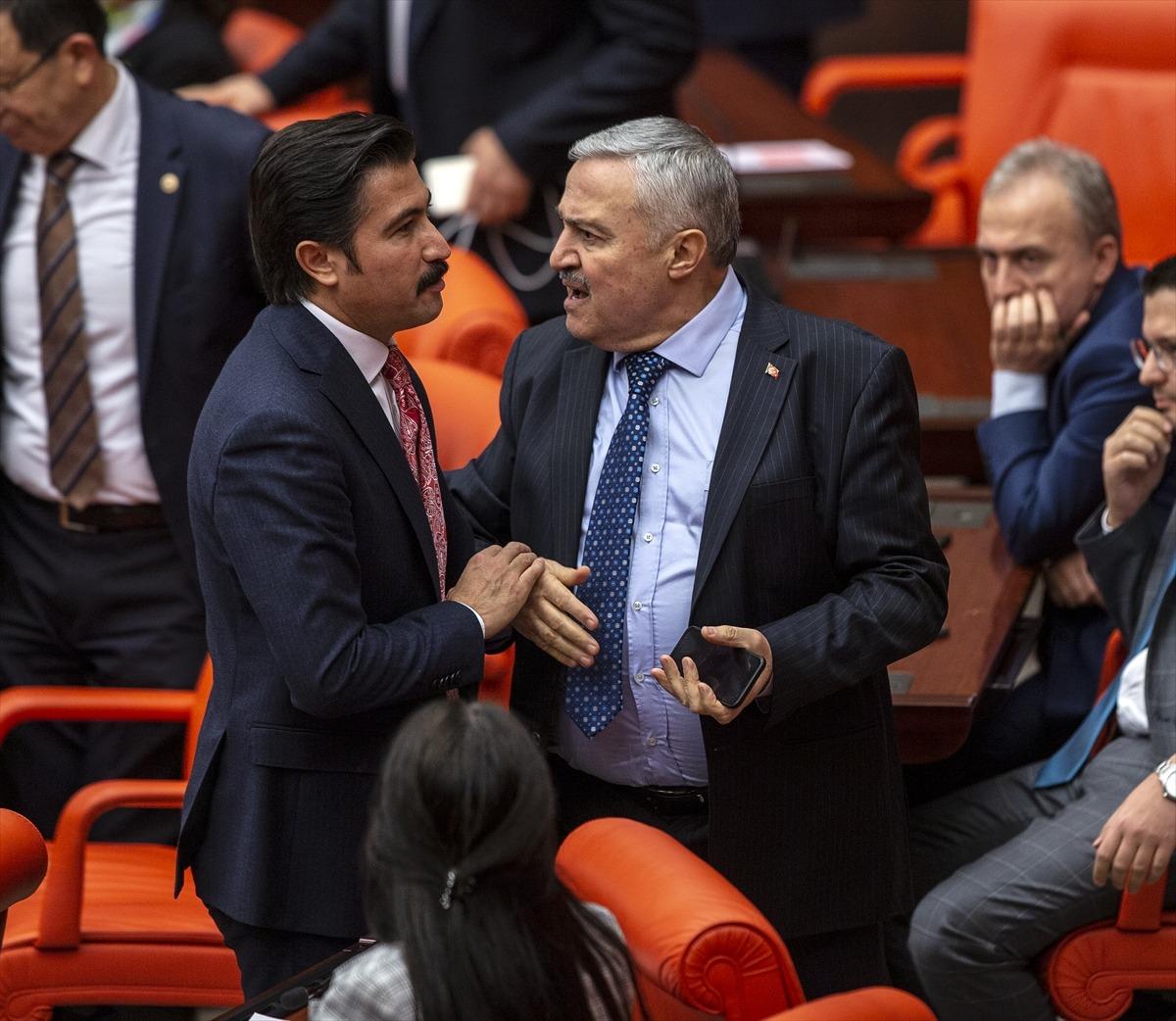 TBMM Genel Kurulu'nda 'meyhane' ve 'deli' tartışması