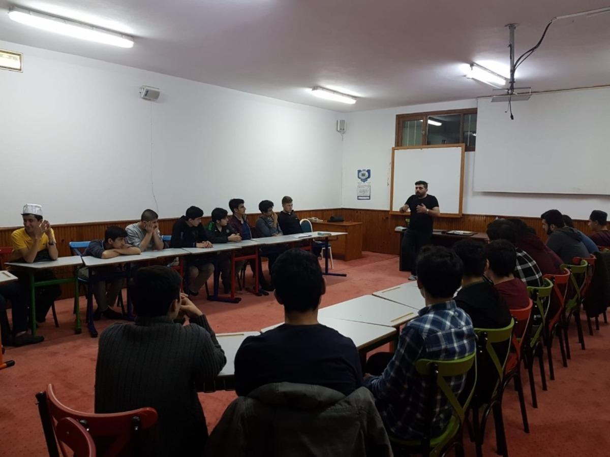 Kur&rsquo;an kursunda sosyal medya eğitimi