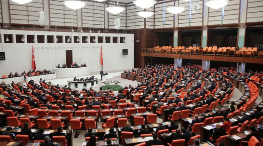 Roman vekiller birbirine girdi! 'Ancak buna mı layık görüyorsunuz?'