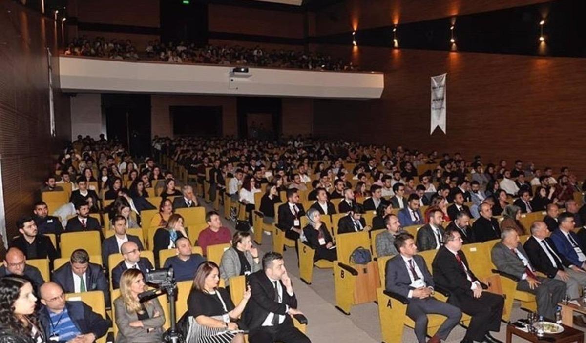 BE&Uuml;&rsquo;de  &ldquo;Ulusal Karadeniz Denizcilik ve Lojistik Zirvesi&rdquo; d&uuml;zenlendi