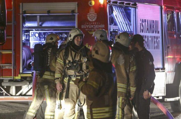 Güngören’de 4 katlı bir iş yerinin bacası alev alev yandı G3