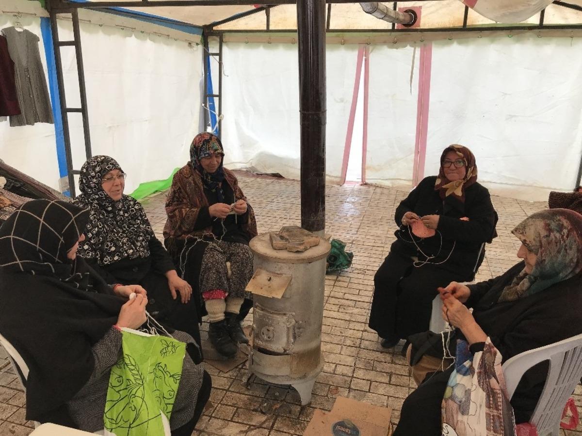 &rsquo;Kadın Emek Pazarı&rsquo; emek&ccedil;ileri zor g&uuml;nler yaşıyor