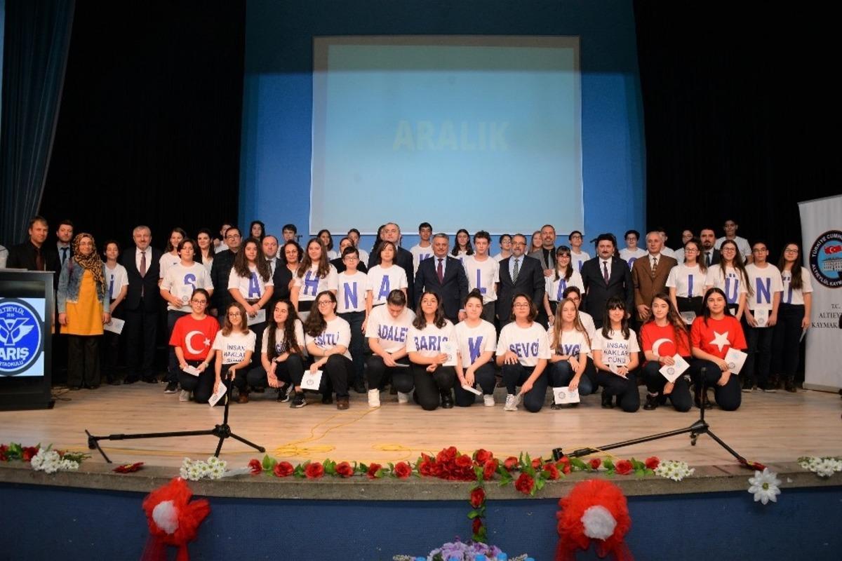 İnsan Hakları g&uuml;n&uuml; Balıkesir&rsquo;de kutlandı