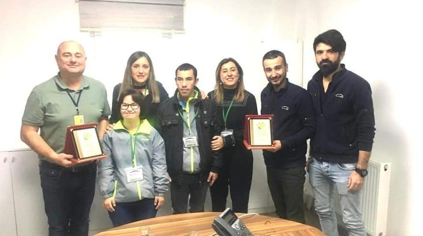 &Ouml;zel &ouml;ğrencilerden teşekk&uuml;r ziyareti