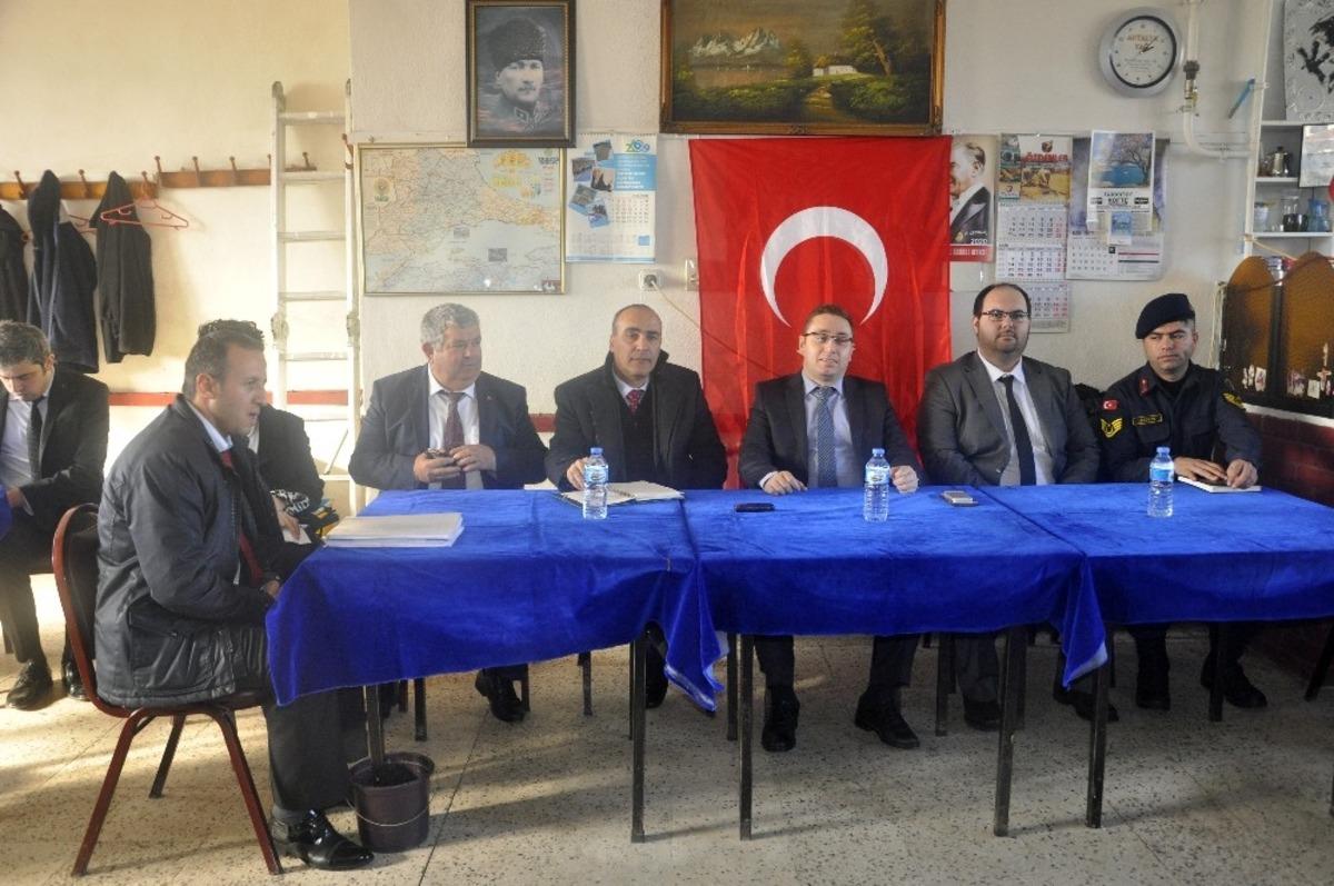 Fatih Mahallelilerle dertleşti