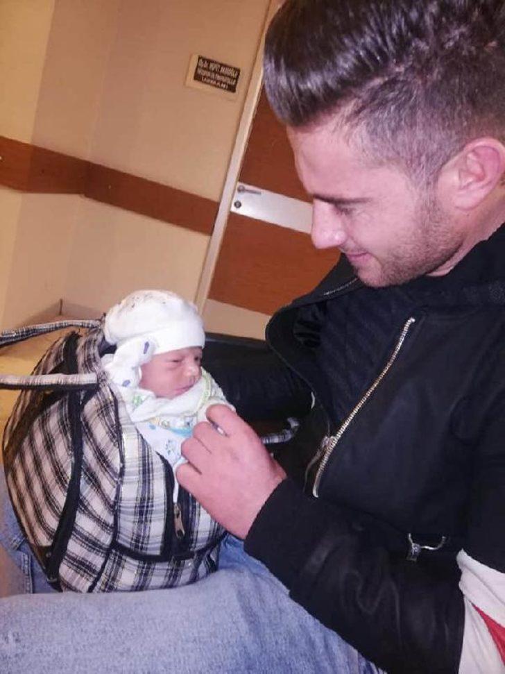 İstanbul'da çanta içinde 15 günlük bebek bulundu G1