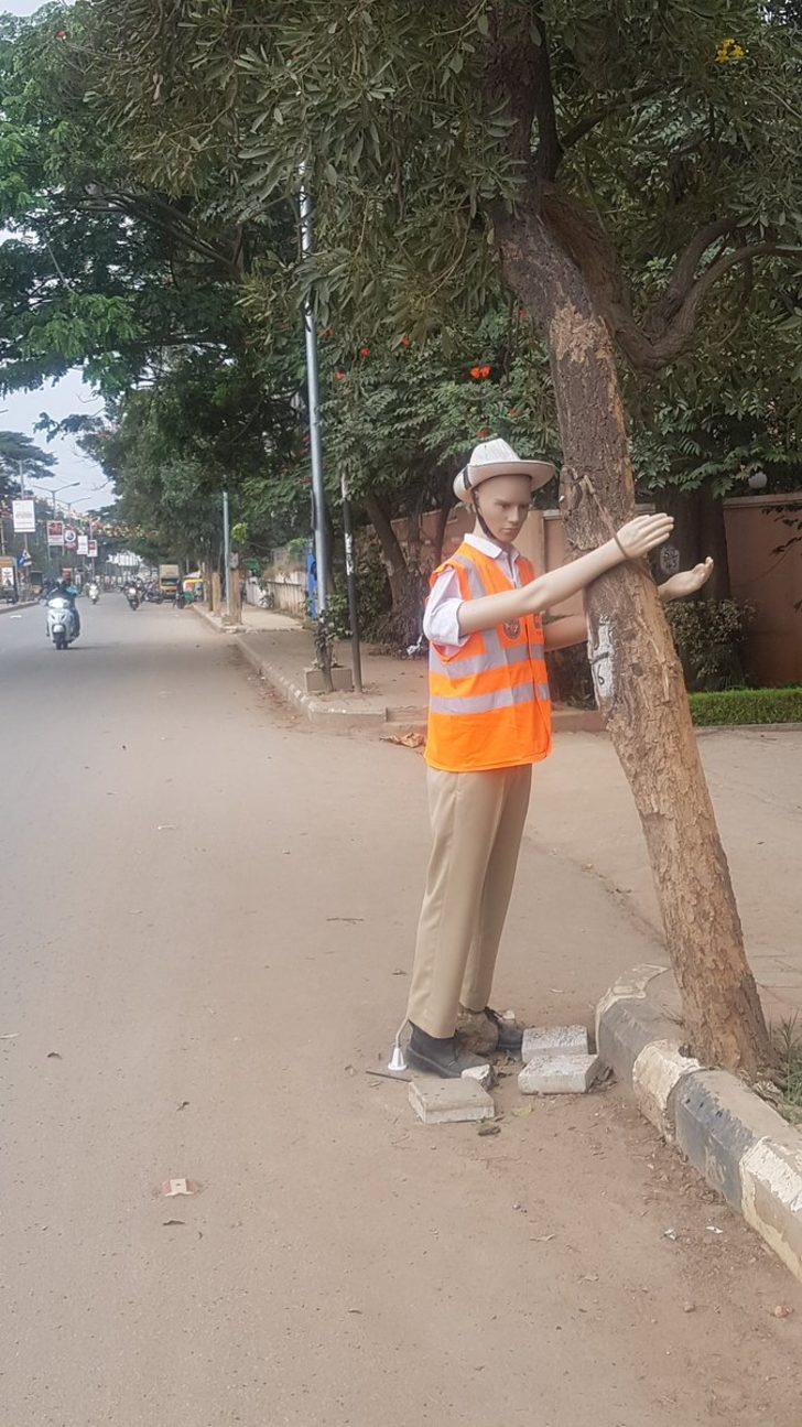 Kuralları takmayan sürücülerden bıkan yetkililerden ilginç çözüm! G4