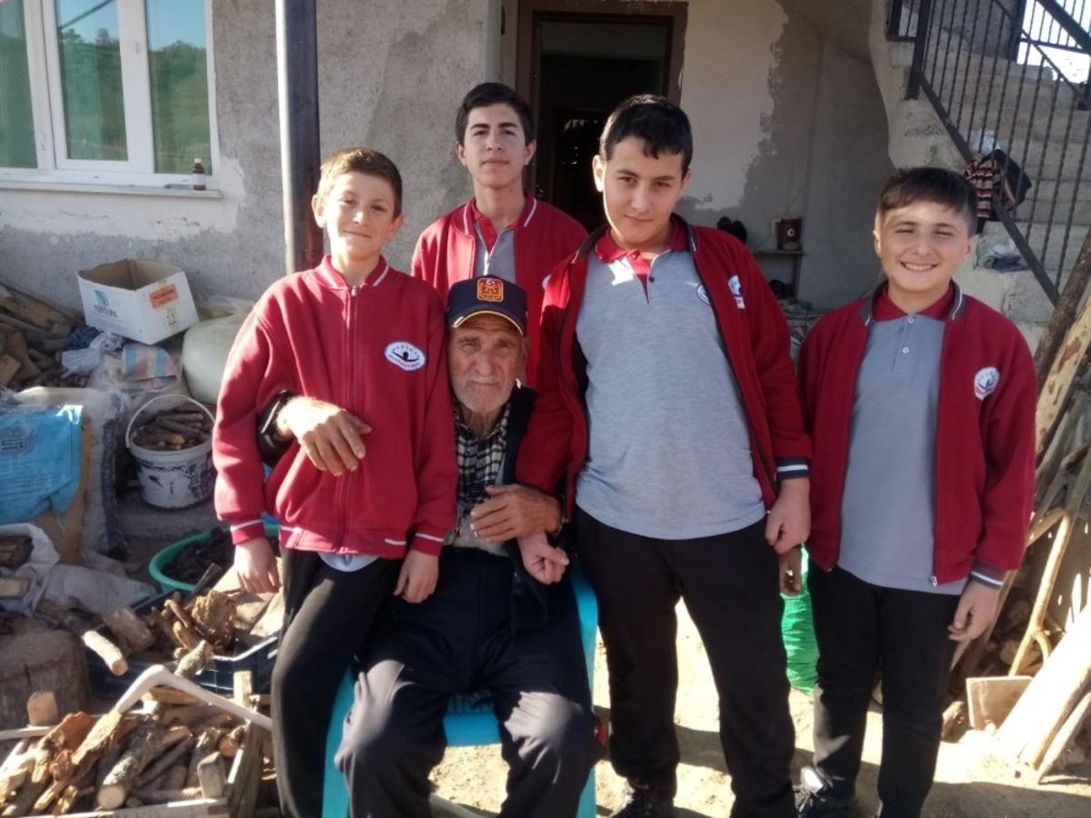 &Ouml;ğrencilerden gazilere ziyaret