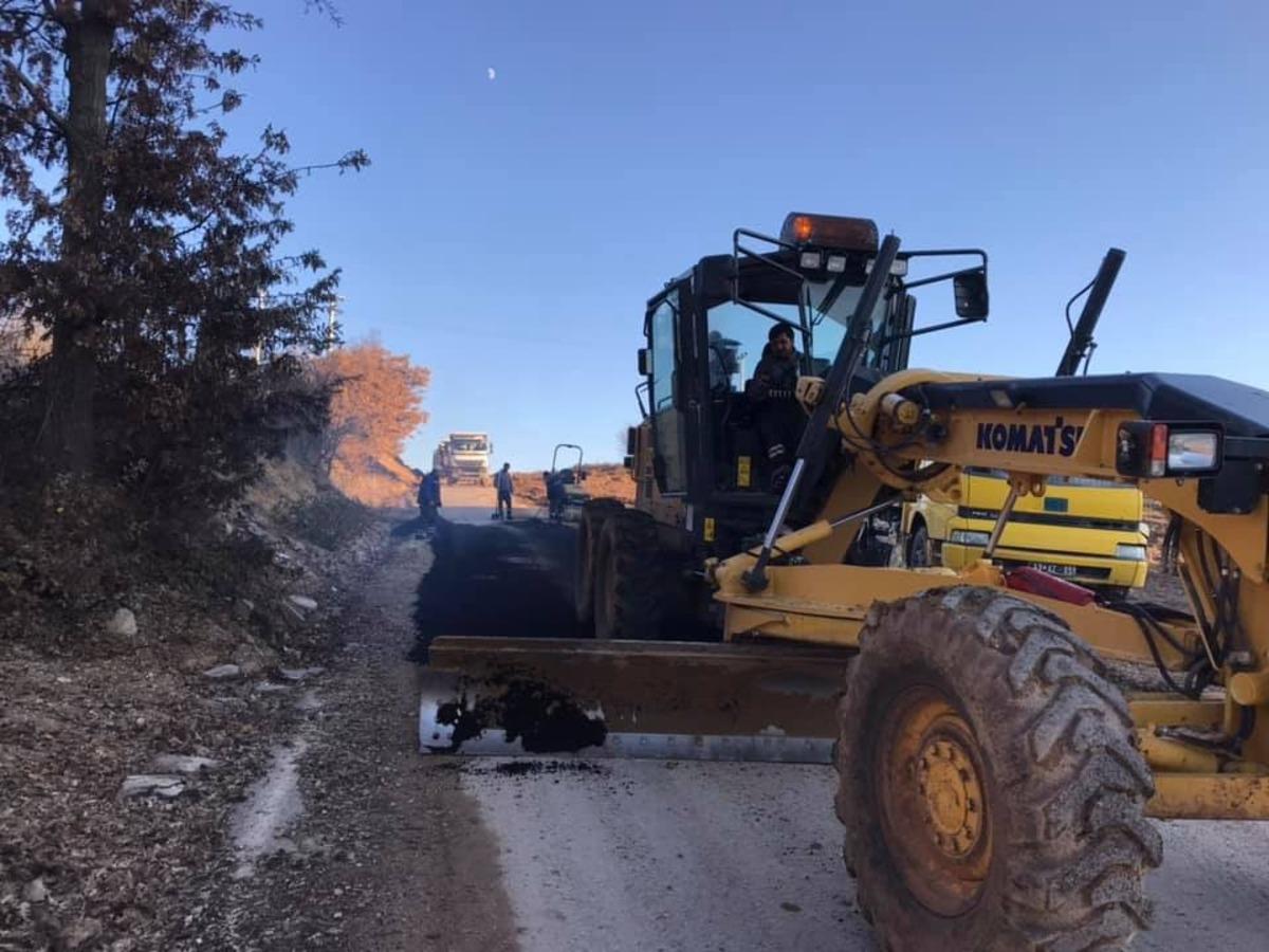 Şaphane TOKİ konutları yolunda bakım ve onarım &ccedil;alışmaları
