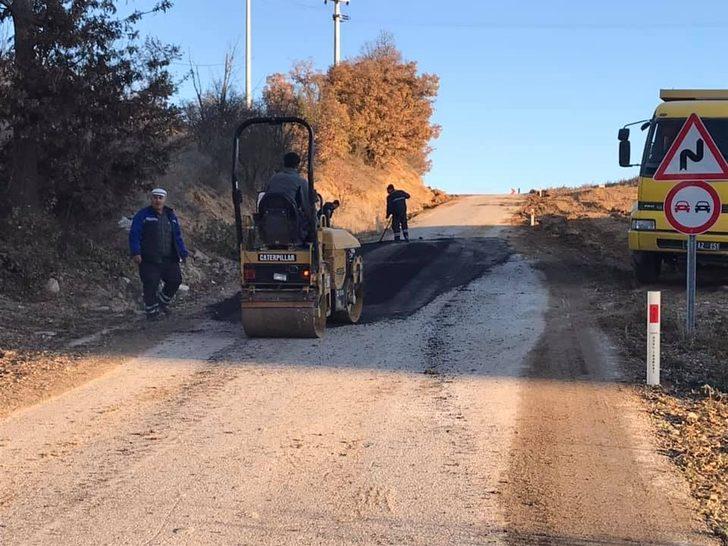 Şaphane TOKİ konutları yolunda bakım ve onarım çalışmaları G5