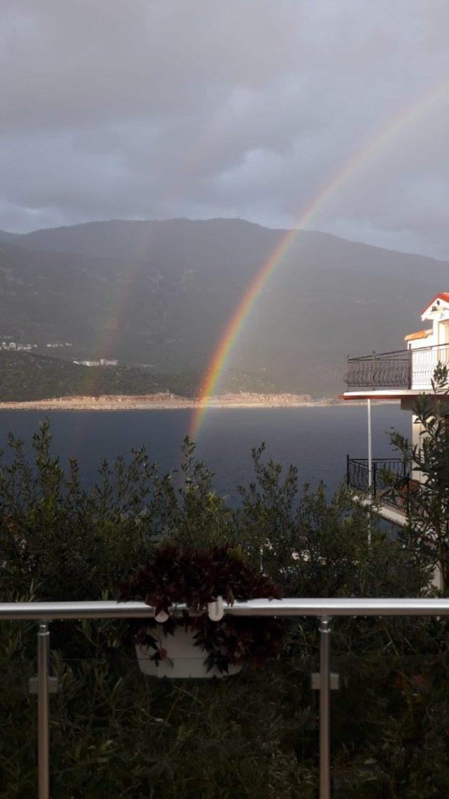 Antalya’da yağmur sonrası gökkuşağı