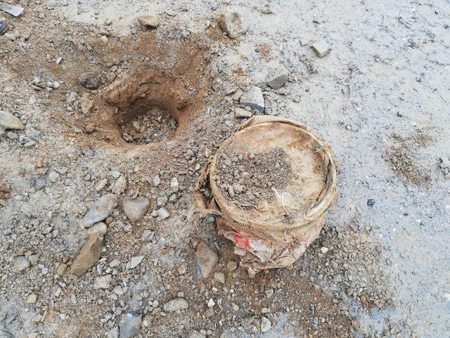 Bitlis'te köy yoluna tuzaklanan patlayıcı imha edildi