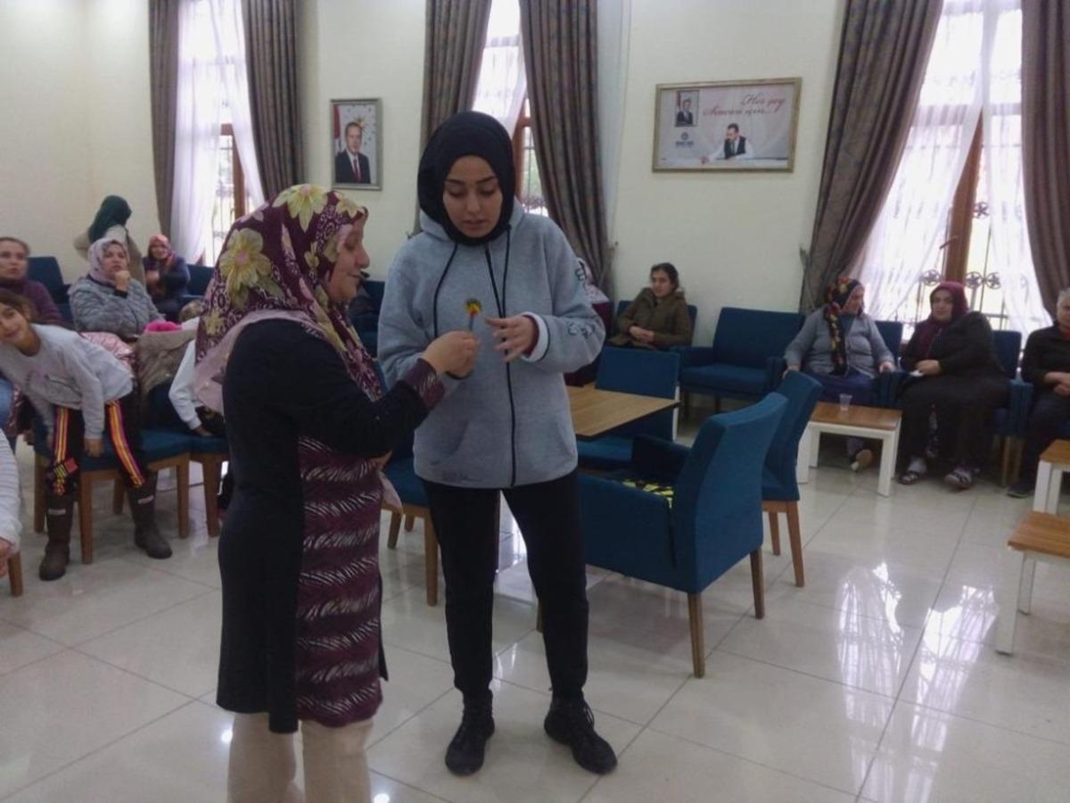 Sincan&rsquo;da hanımlar dart ile stres atıyor