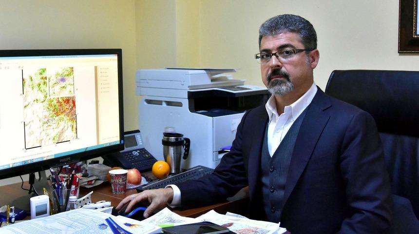 Prof. Dr. S&ouml;zbilir: 7.2 b&uuml;y&uuml;kl&uuml;ğ&uuml;ne varan depremler &uuml;reten diri faylar var