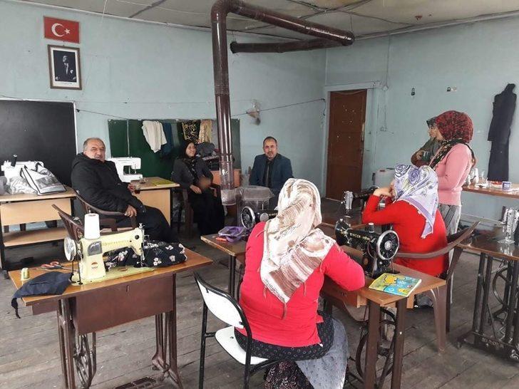 Müdür Musa Kazak: "Köylerde açılan kurslar ekonomiye katkı sağlamalıdır" G3
