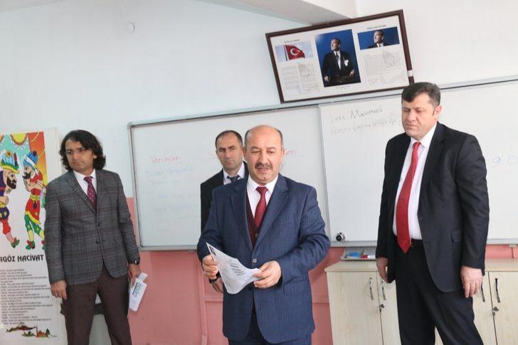 Kütahya’da temel eğitim kurumlarına ‘Bizden’ bülteni dağıtıldı G5