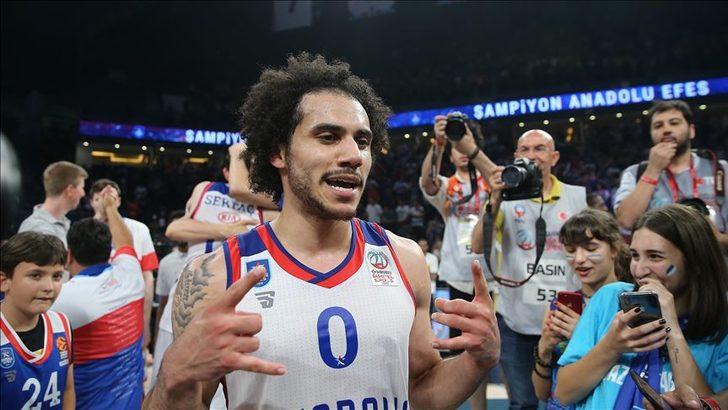 Shane Larkin, Anadolu Efes ile nikah tazeliyor G2