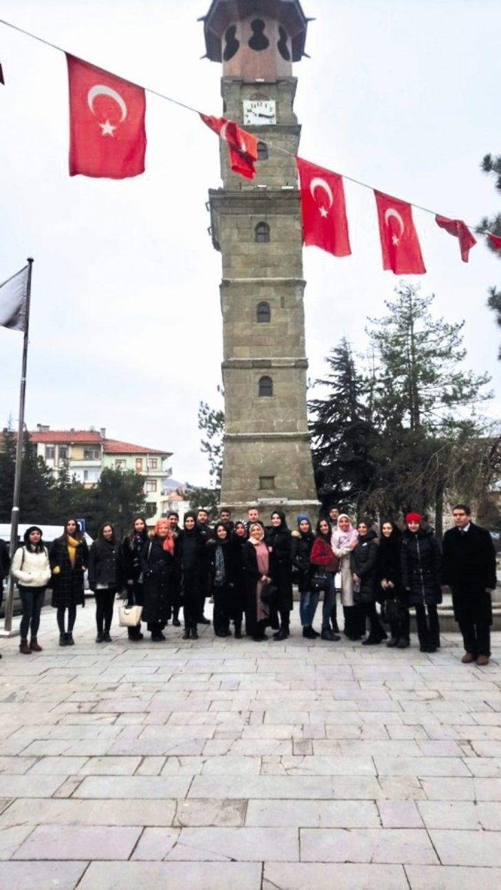 Sungurlu’da aday öğretmenler tarihi yerleri gezdi G3
