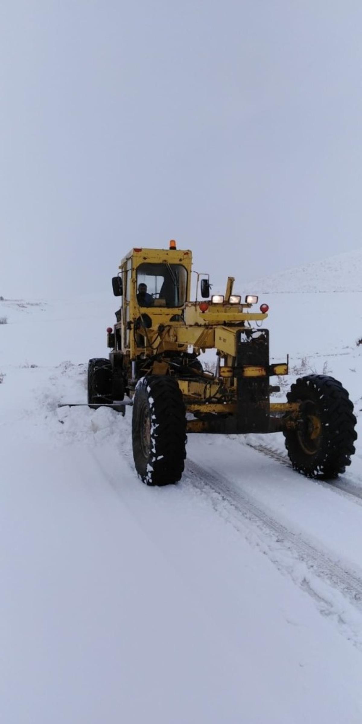 Tuşba Belediyesinden kar mesaisi