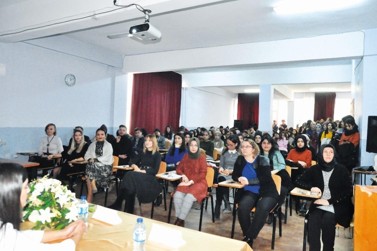Sungurlu MYO&rsquo;dan &ldquo;Sağlıkta Y&ouml;netim&rdquo; paneli
