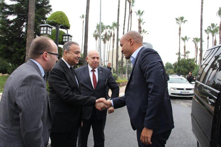 Venezuela Miranda Valisi Rodriguez’den Türk halkına teşekkür G5