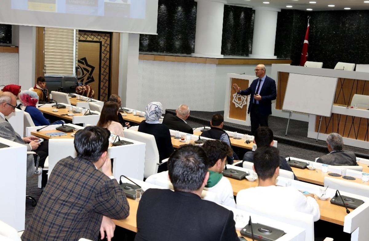 Meram Belediyesi personline hizmet i&ccedil;i eğitim verildi