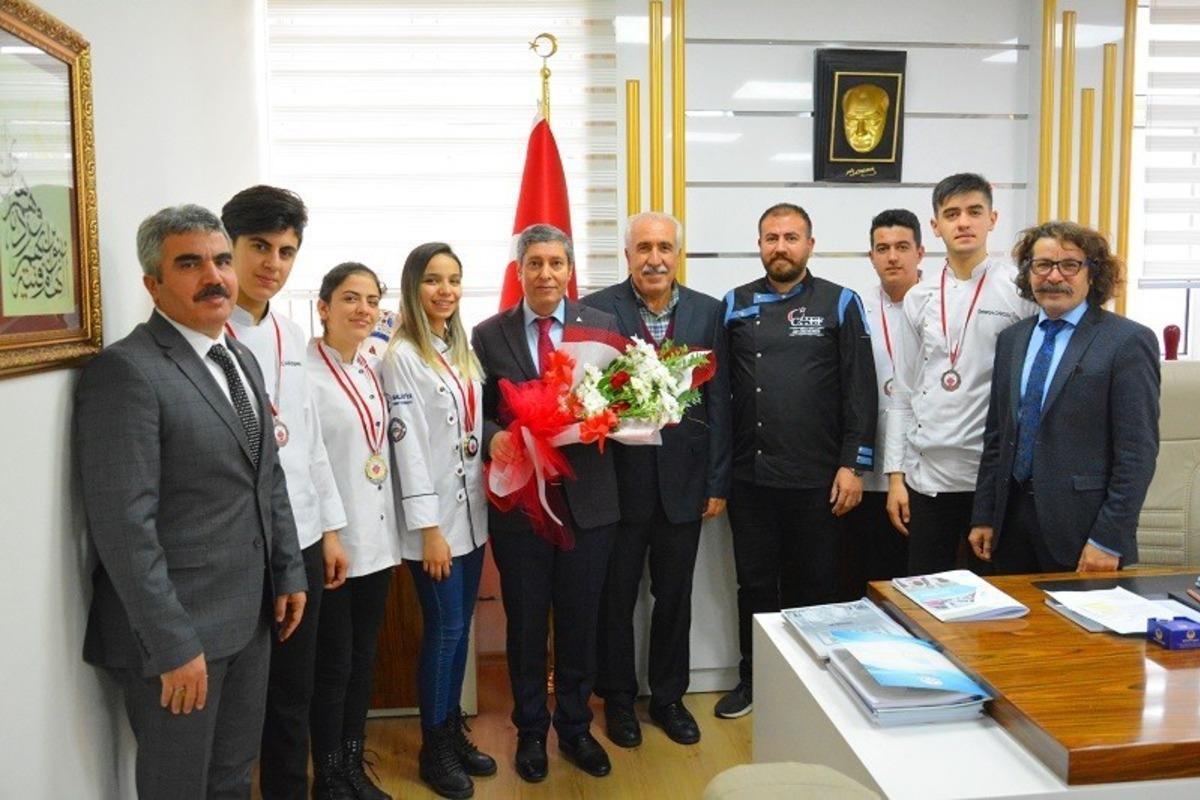 Aş&ccedil;ılar şampiyonasından başarıyla d&ouml;nd&uuml;ler